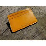 Escuyer yellow leather cardholder in presentation gift box — handmade in Portugal